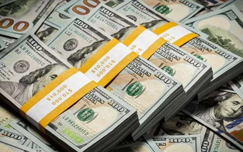 Nên đổi USD sang VND tại các ngân hàng, sân bay, cửa khẩu